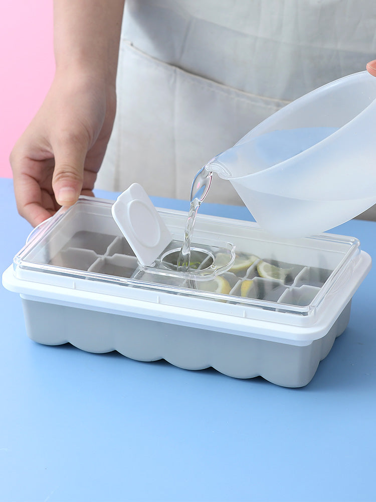 18-grid Transparent Non-flavor Ice-making Hole Cover Water-filled Silicone Ice Tray