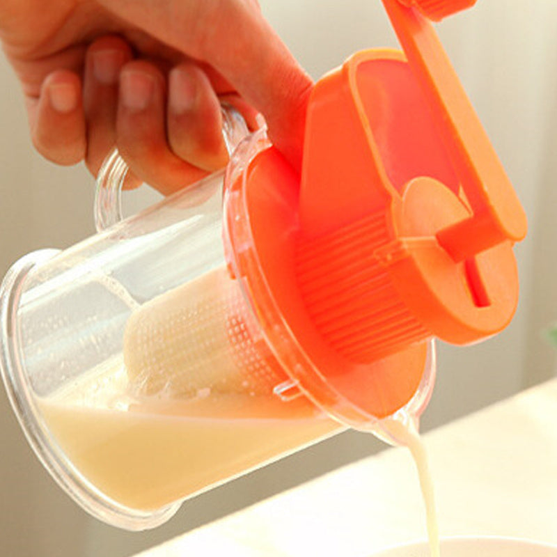 Multifunctional Small Hand-Cranked Fruit Juicer