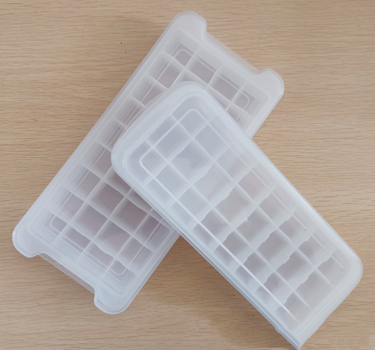 Household Silicone Square Ice Tray With Lid