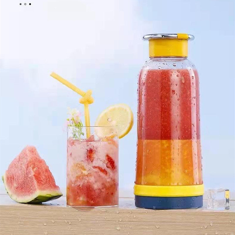 Outdoor Portable Wireless Accompanying Electric Juicer