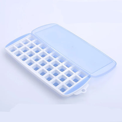 Ice Cube Mold With Lid In 21 Compartments