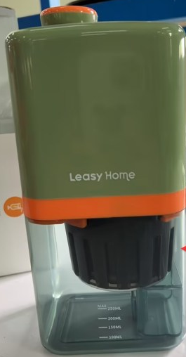 Portable Wireless Mini Juice Machine For Home Use