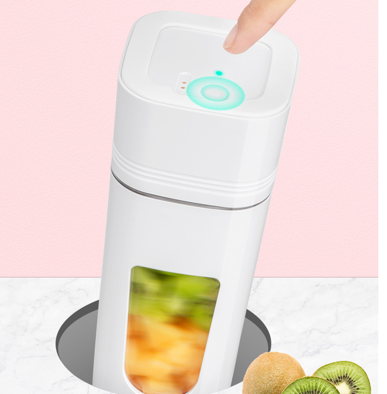 Household Mini Juicer Small Portable Electric Juicer Rechargeable Fruit Mixer