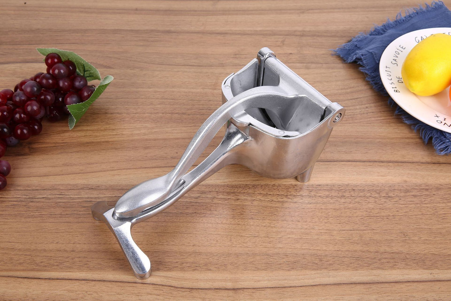 Portable household Aluminum alloy manual juicer