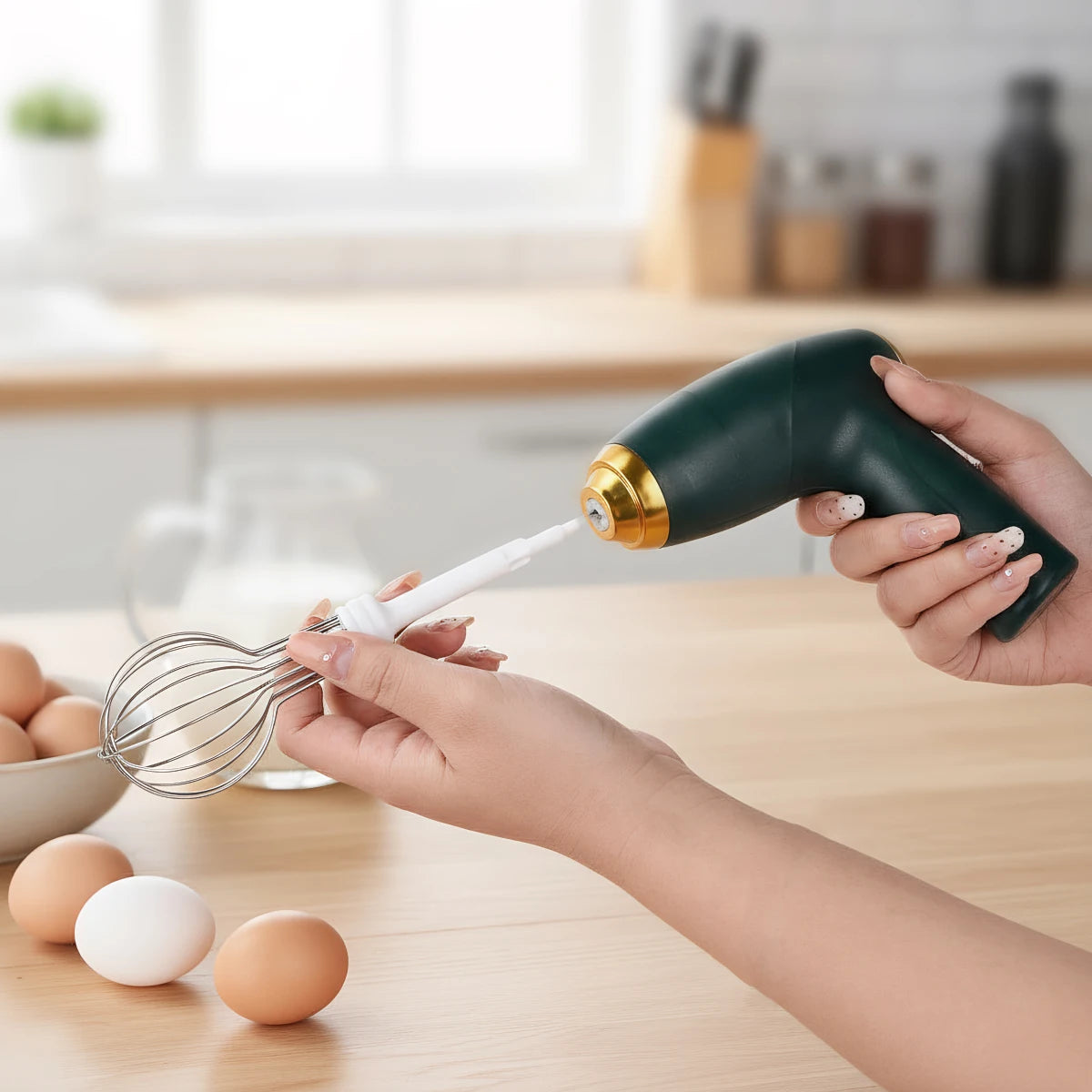 Portable Electric Whisk for Cake Cream Whipping