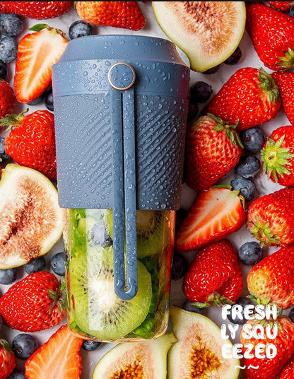 Small Mini Home Juicer Mobile USB Charging