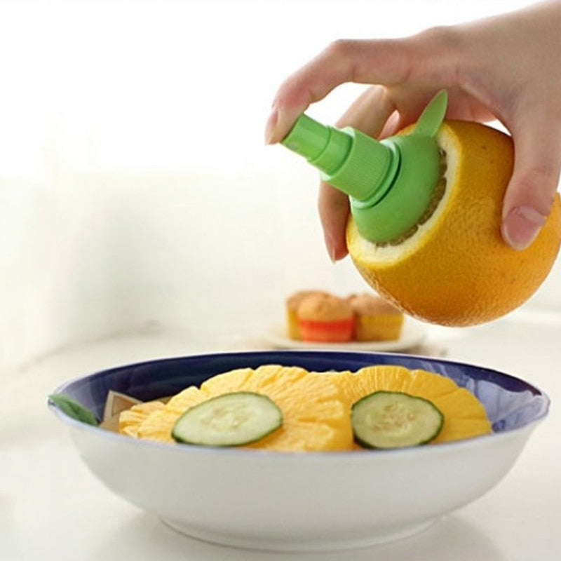 Manual Plastic Fruit Tool Orange Lemon Portable Citrus Juicer